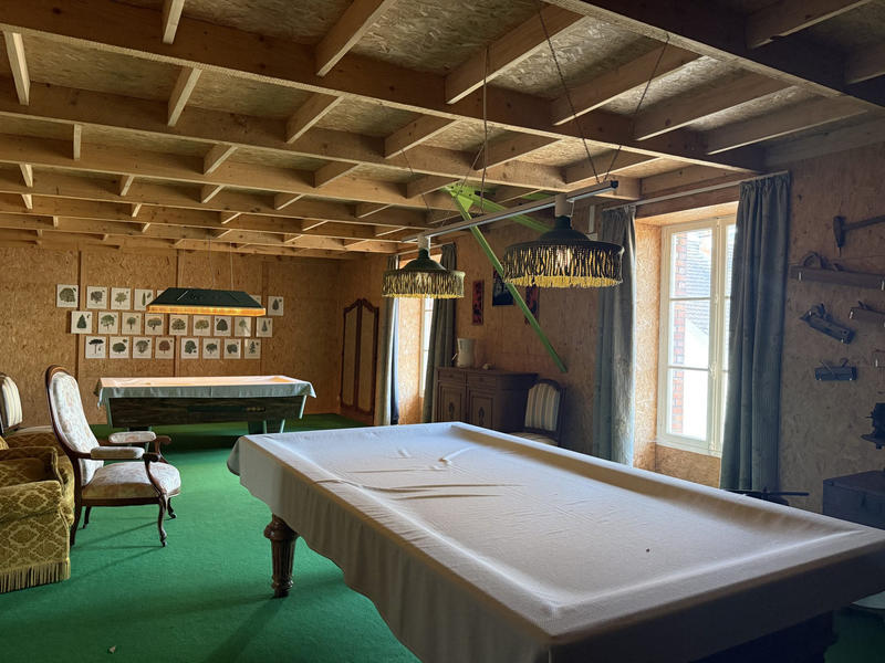 Maison ancienne - 244 m² - 10 pièces