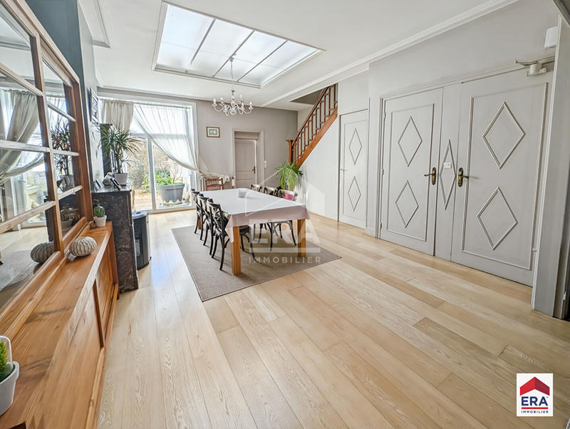 Maison - 170 m² - 5 pièces