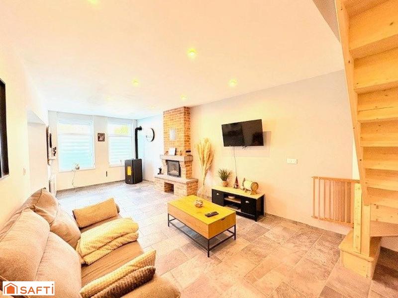 Maison - 95 m² - 6 pièces