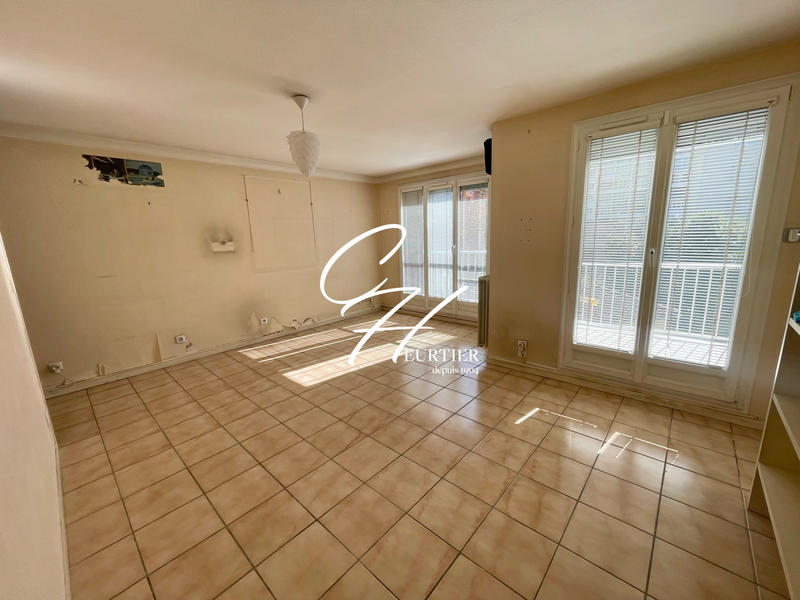 Appartement - 65 m² - 3 pièces