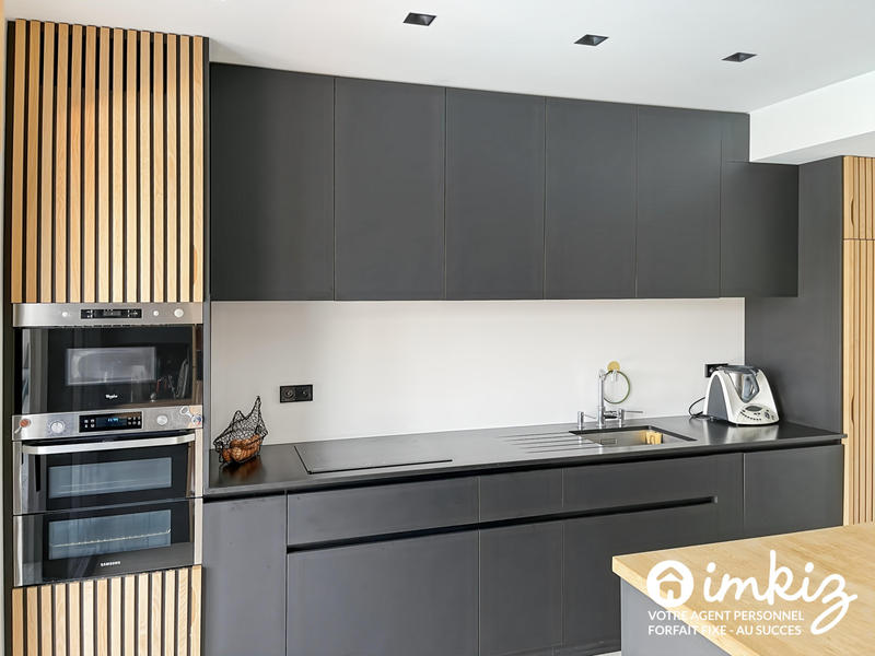 Maison - 167 m² - 6 pièces