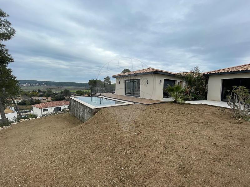 Maison - 108 m² - 6 pièces