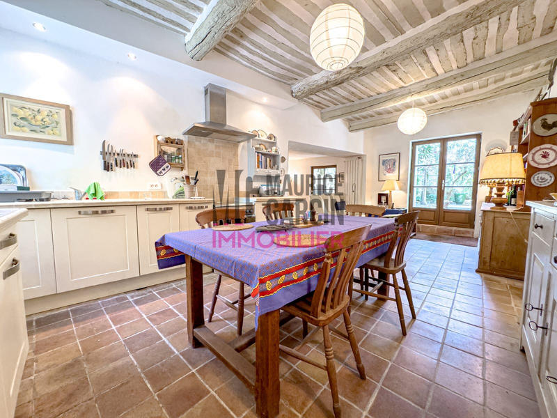 Maison - 160 m² - 5 pièces