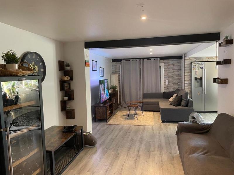 Maison - 200 m² - 7 pièces