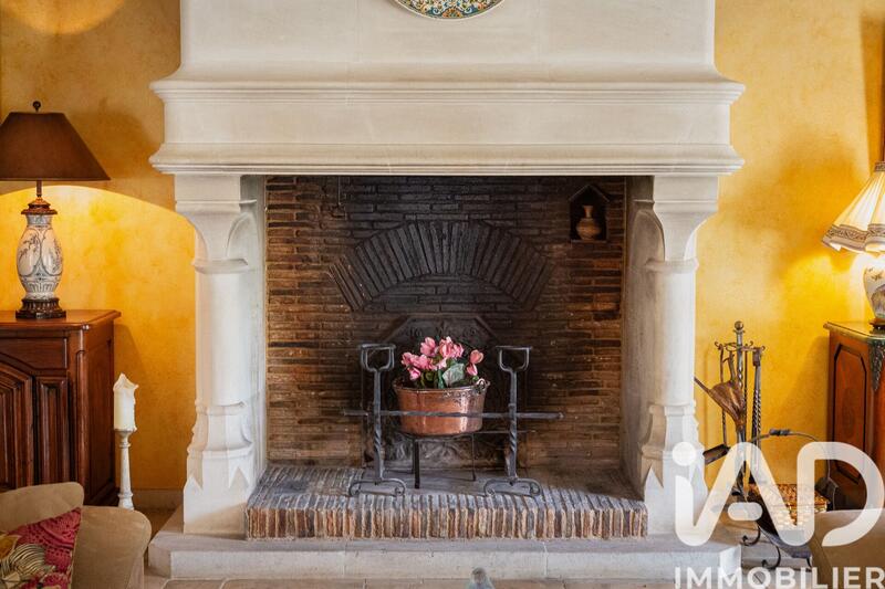 Maison - 307 m² - 8 pièces