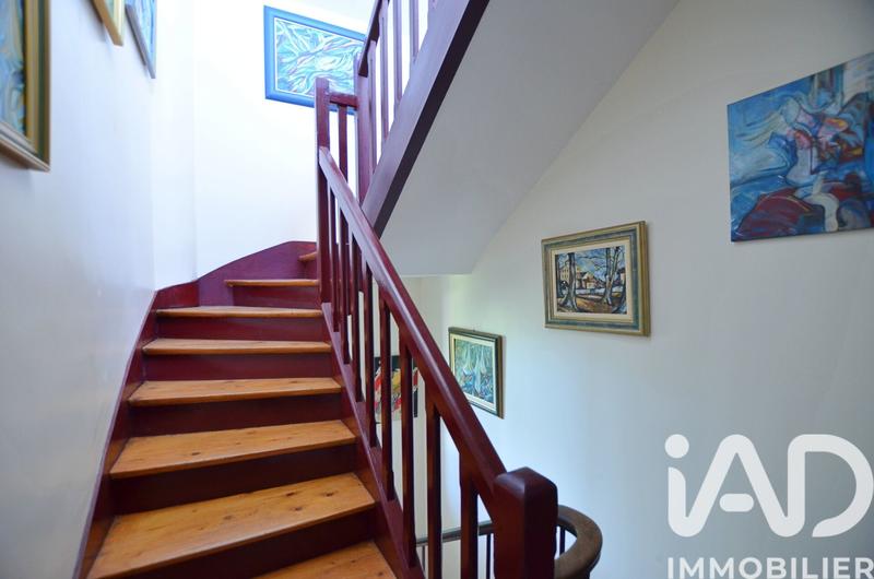 Maison - 180 m² - 8 pièces