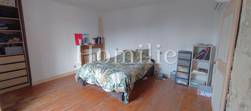 Maison - 203 m² - 8 pièces