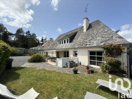 Maison - 214 m² - 7 pièces