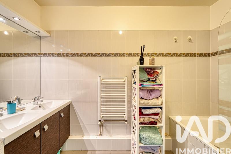 Appartement - 96 m² - 5 pièces