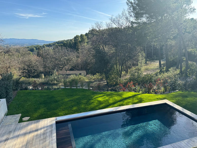 Maison - 228 m² - 5 pièces