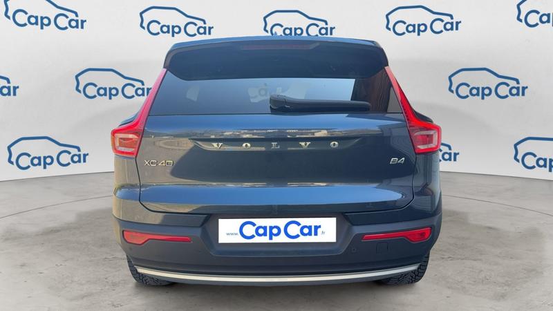 Volvo Xc40 2.0 B4 Mild Hybrid 197 Bva Momentum - Automatique