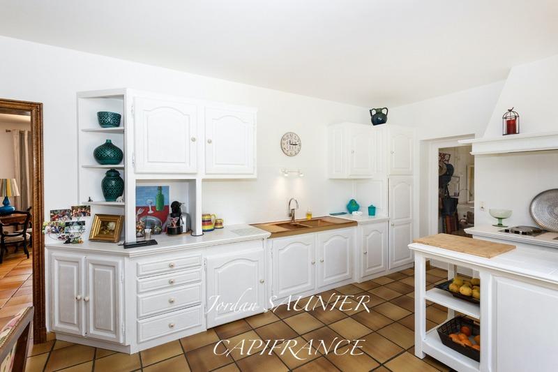 Maison - 182 m² - 7 pièces