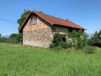 Maison - 260 m² - 10 pièces