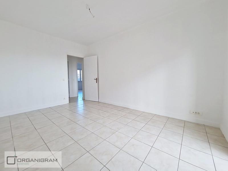 Appartement - 98 m² - 4 pièces