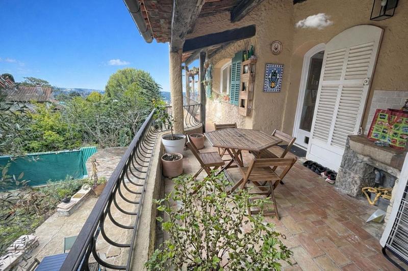 Appartement - 120 m² - 4 pièces