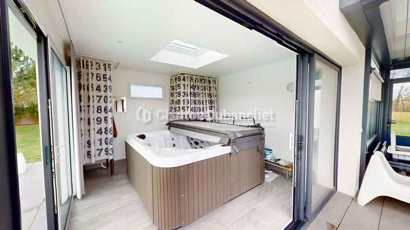 Villa - 200 m² - 8 pièces