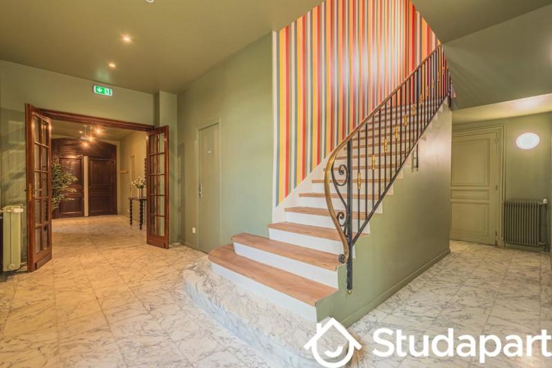 Chambre - 11 m² - 1 pièce