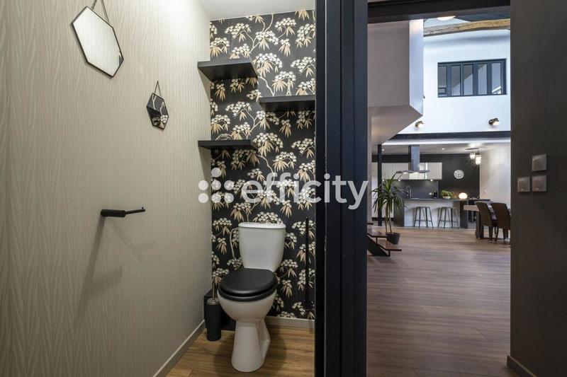 Maison - 185 m² - 5 pièces