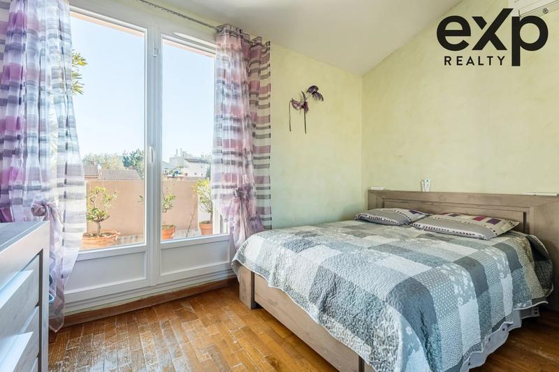 Maison - 97 m² - 5 pièces