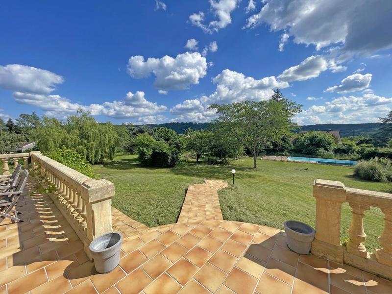 Maison - 175 m² - 6 pièces