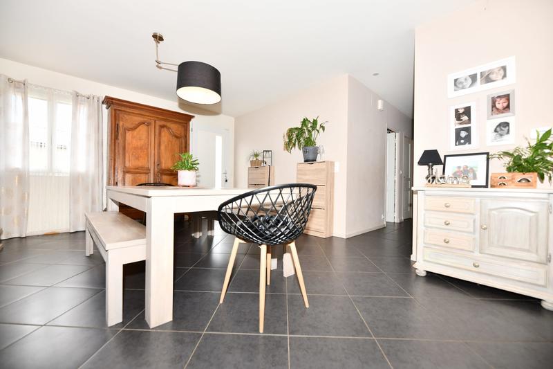 Maison - 144 m² - 5 pièces