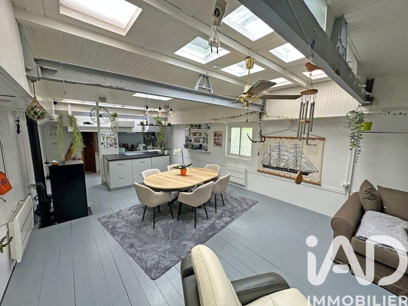 Maison - 180 m² - 5 pièces