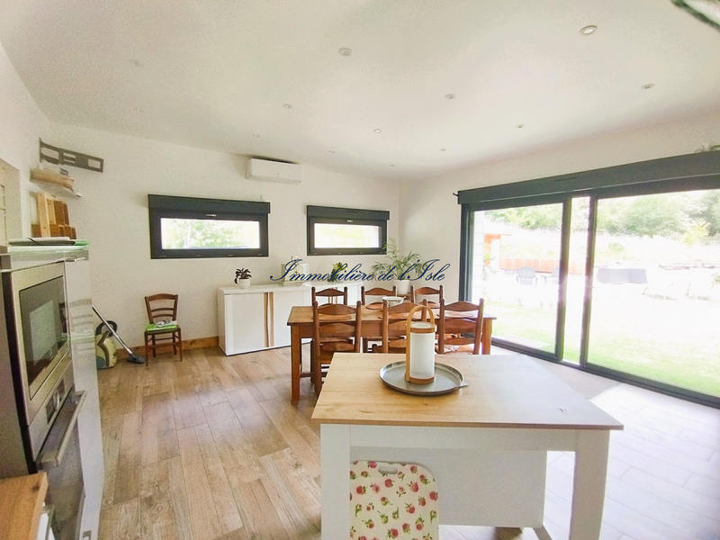 Maison - 120 m² - 5 pièces