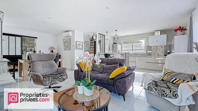 Maison - 104 m² - 5 pièces