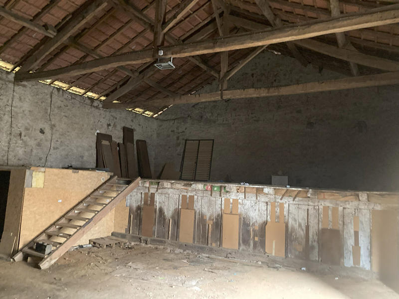 Maison - 246 m² - 4 pièces