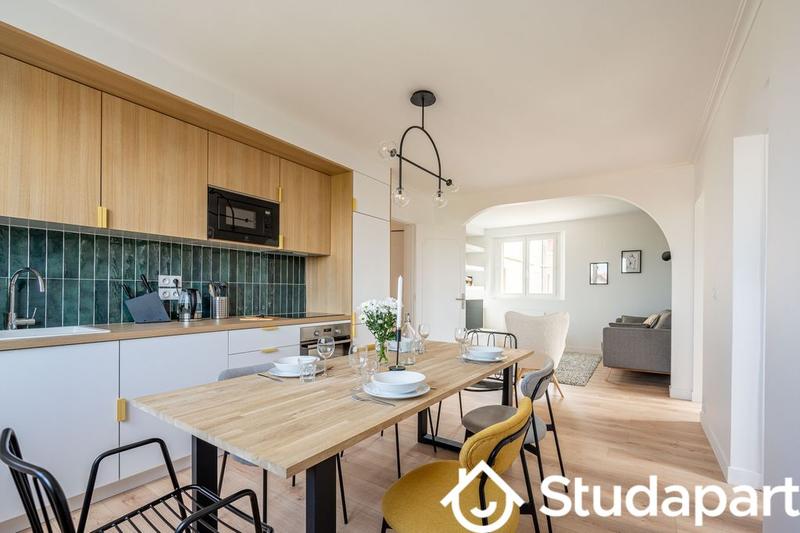 Chambre - 75 m² - 1 pièce