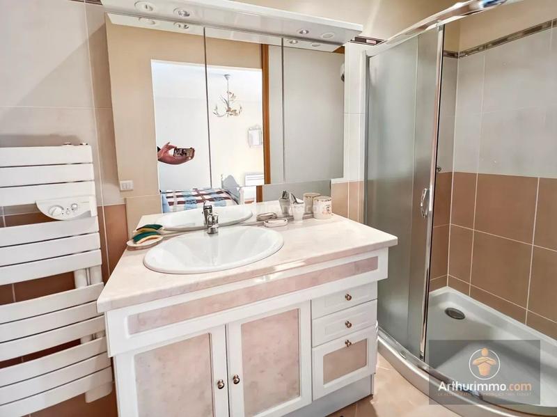 Maison - 155 m² - 9 pièces