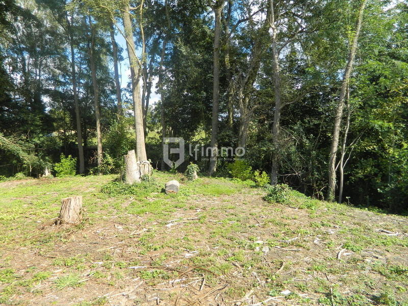 Terrain constructible - 943 m²