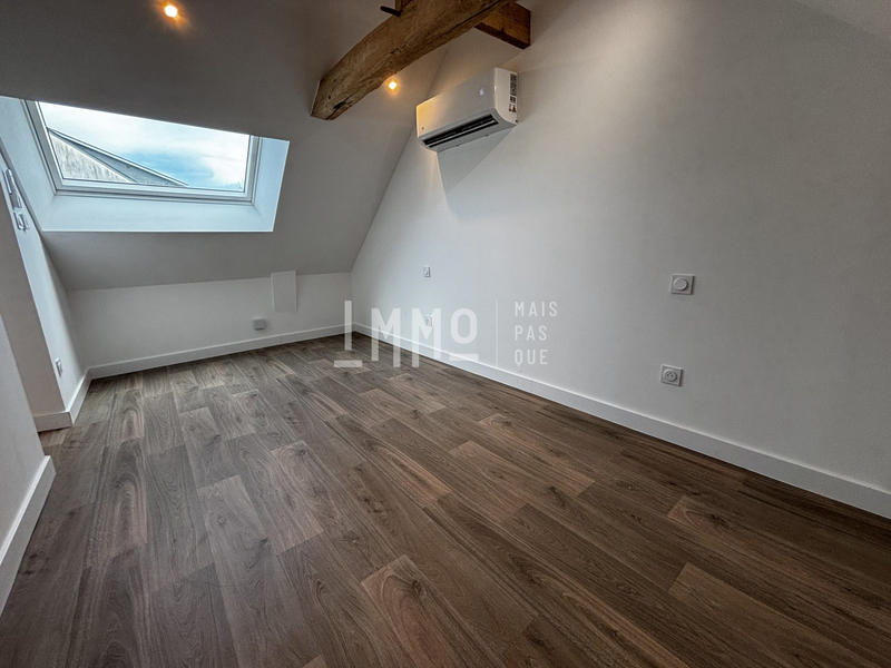 Maison - 95 m² - 6 pièces