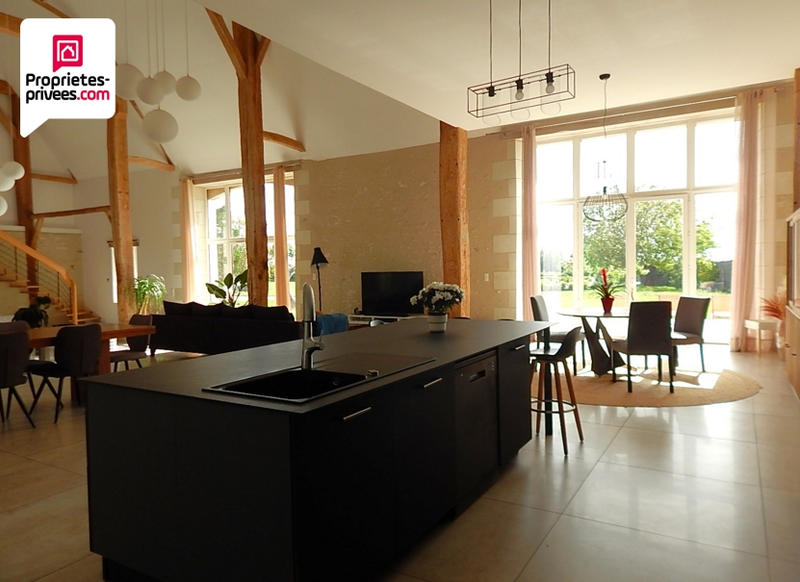 Demeure - 470 m² - 10 pièces