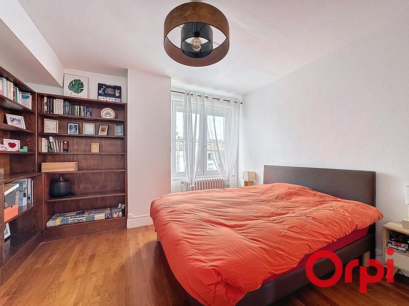 Maison - 189 m² - 7 pièces