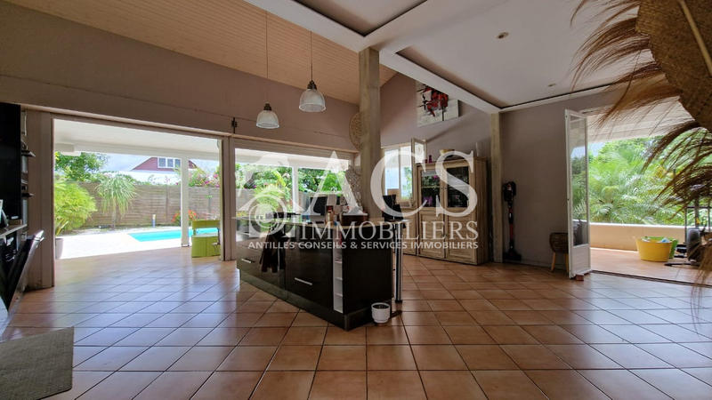 Maison - 114 m² - 5 pièces