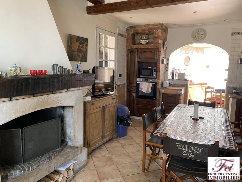 Villa - 310 m² - 11 pièces