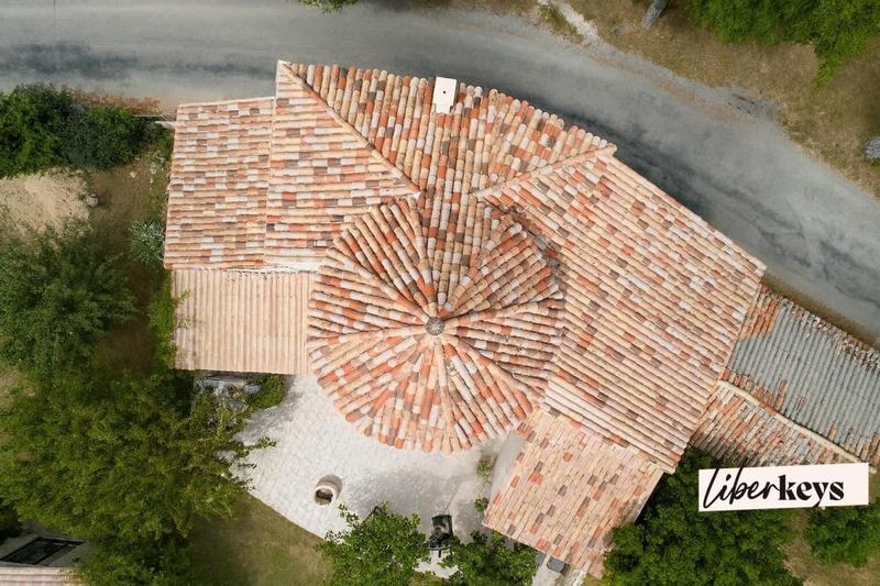 Propriété - 290 m² - 13 pièces