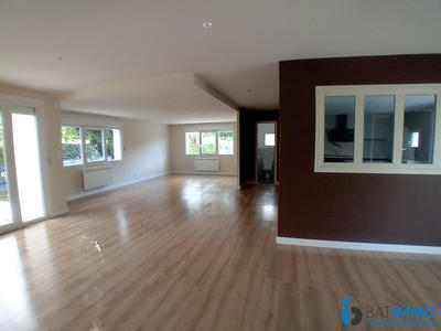 Maison - 185 m² - 6 pièces