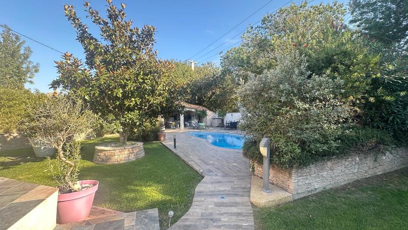 Maison - 200 m² - 6 pièces