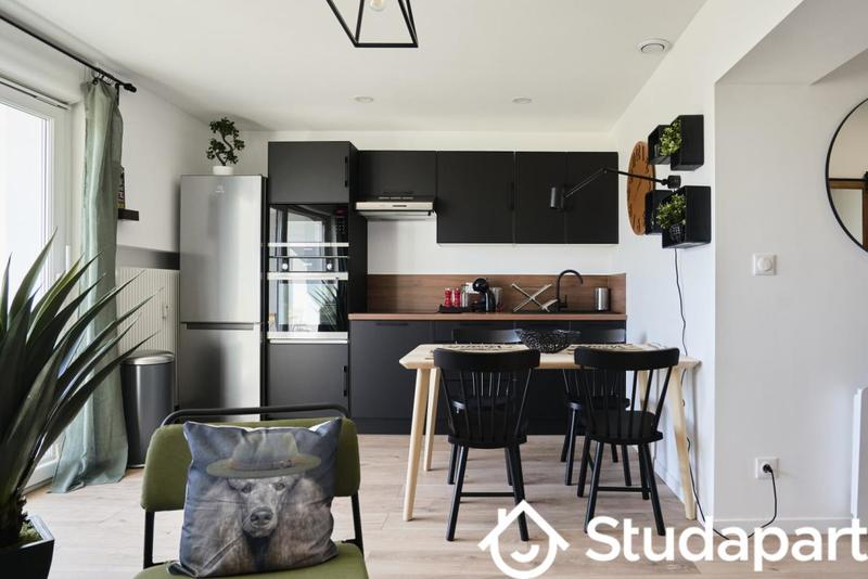 Chambre - 12 m² - 1 pièce