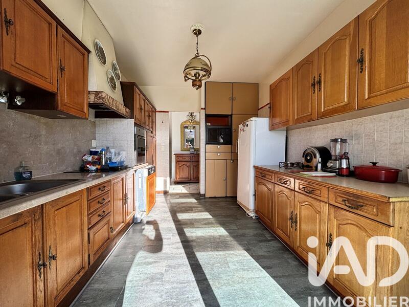 Maison - 145 m² - 5 pièces