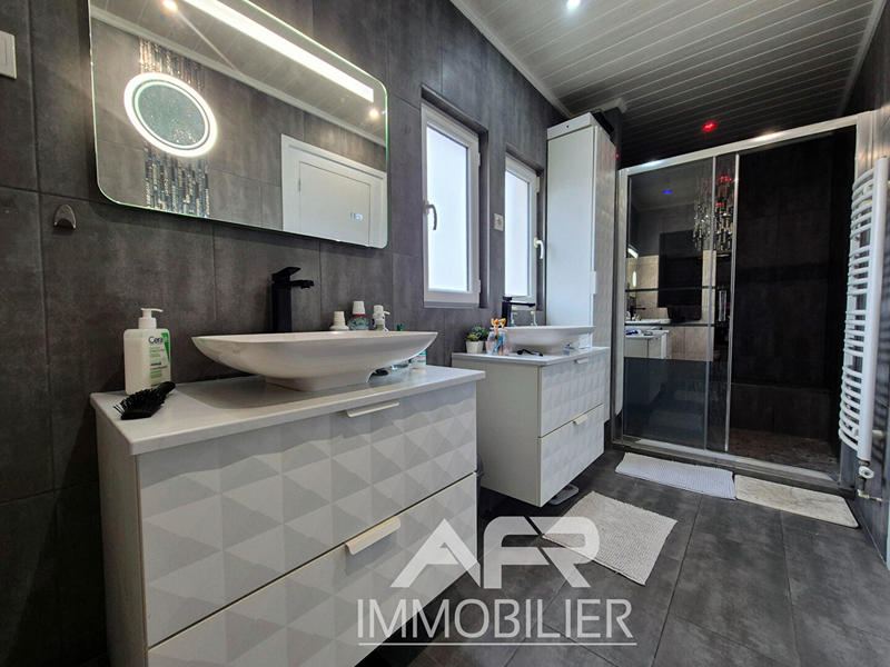 Maison - 155 m² - 5 pièces