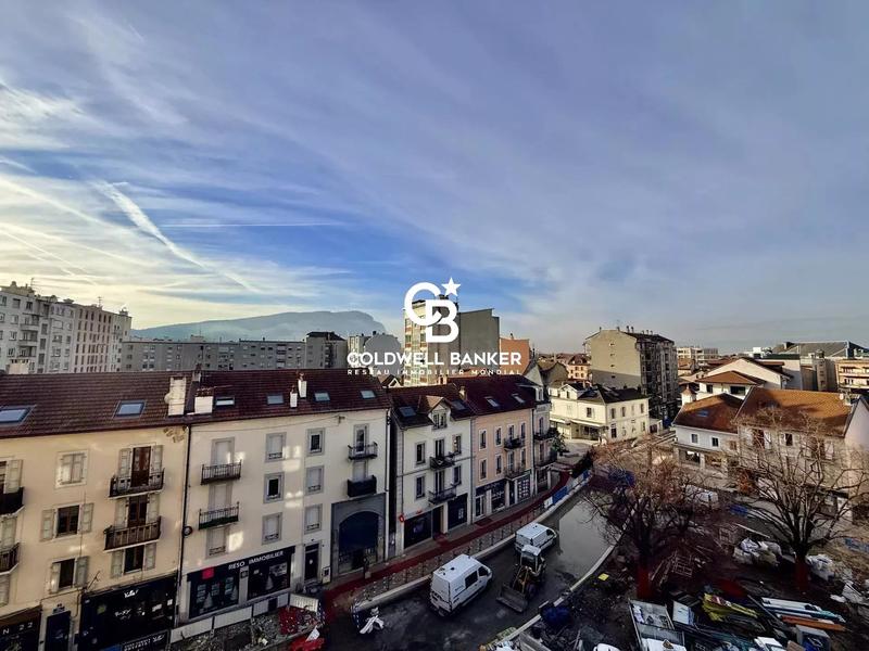 Appartement - 70 m² - 3 pièces