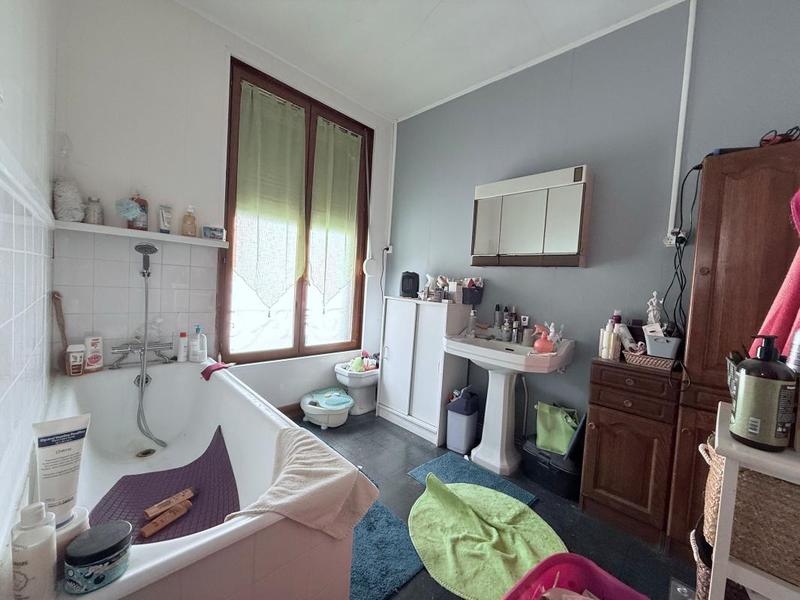 Maison - 280 m² - 4 pièces