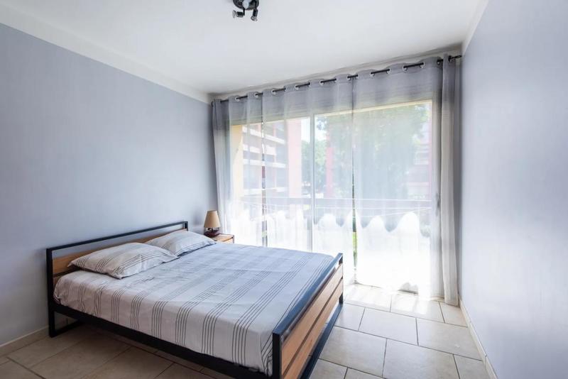 Appartement - 100 m² - 5 pièces