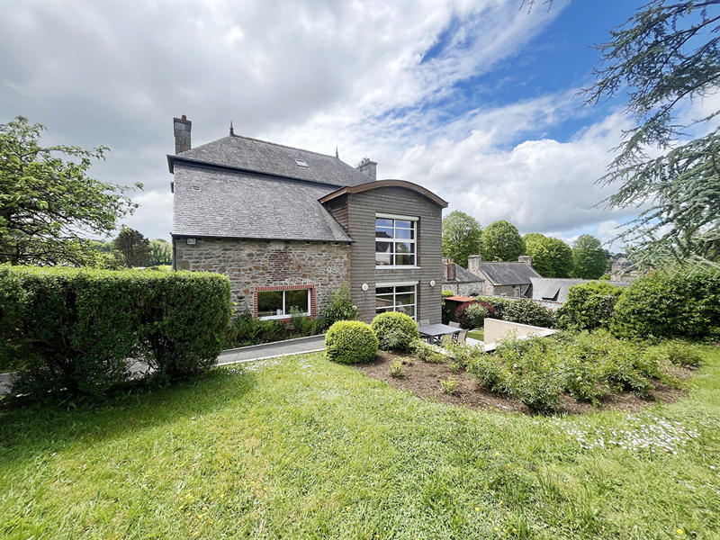 Maison - 159 m² - 6 pièces