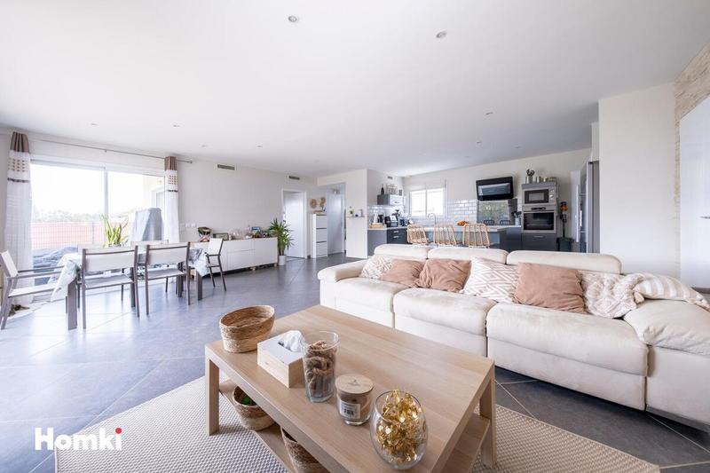 Maison - 121 m² - 5 pièces