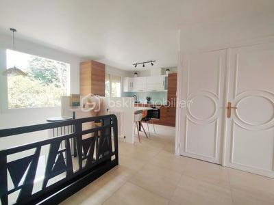 Maison - 112 m² - 5 pièces