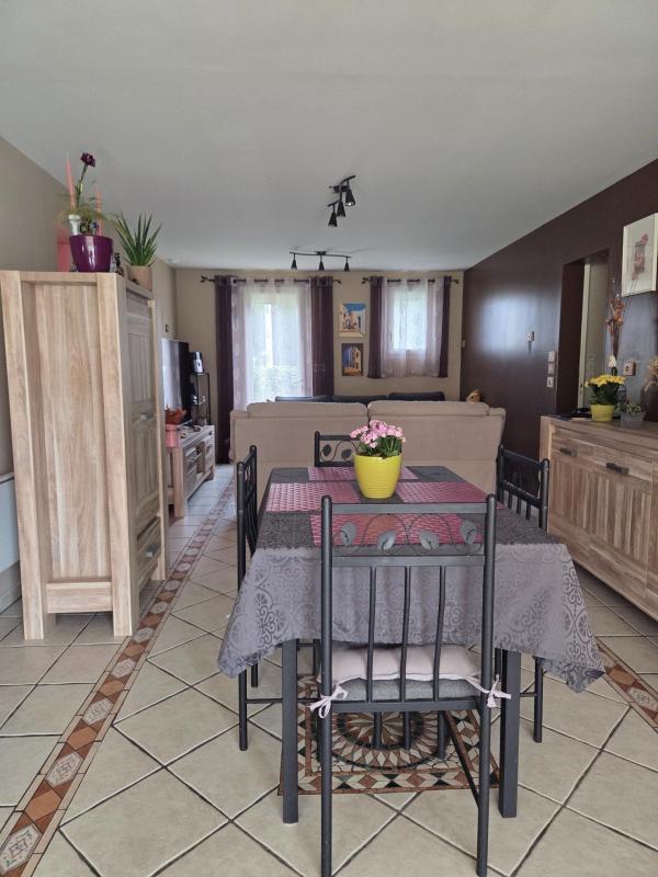 Maison - 104 m² - 4 pièces